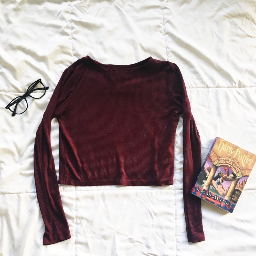 Burgundy long sleeve crop top